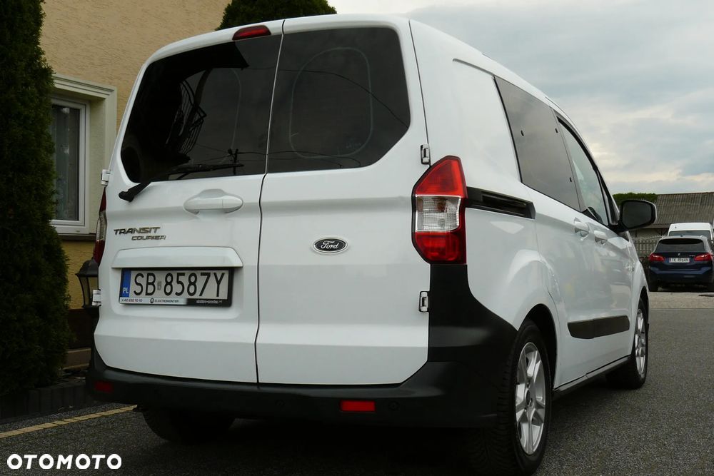 Ford Transit Courier Trend - 31