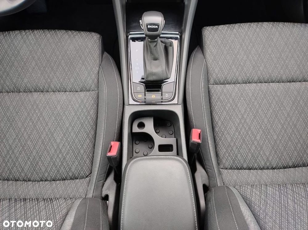 Skoda Karoq 1.5 TSI ACT GPF 4x2 Style DSG - 29