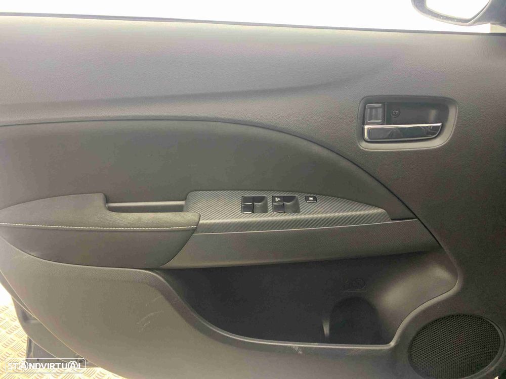 Mitsubishi Space Star 1.2 Connect Edition - 12