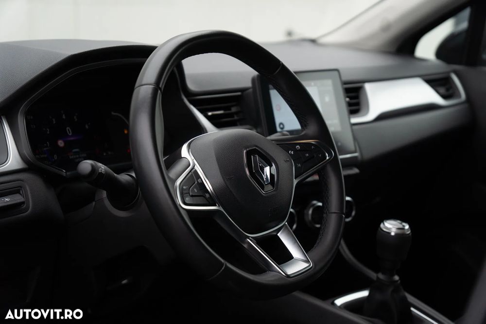 Renault Captur MHEV 140 Techno - 11