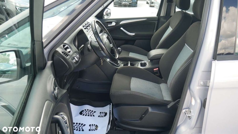 Ford S-Max - 10