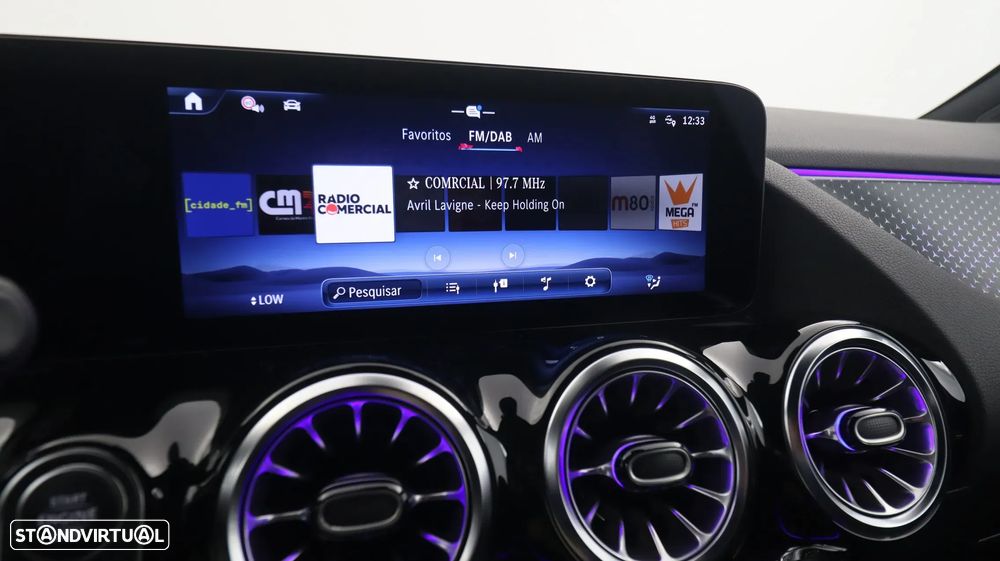 Mercedes-Benz GLA 200 d AMG Line - 16