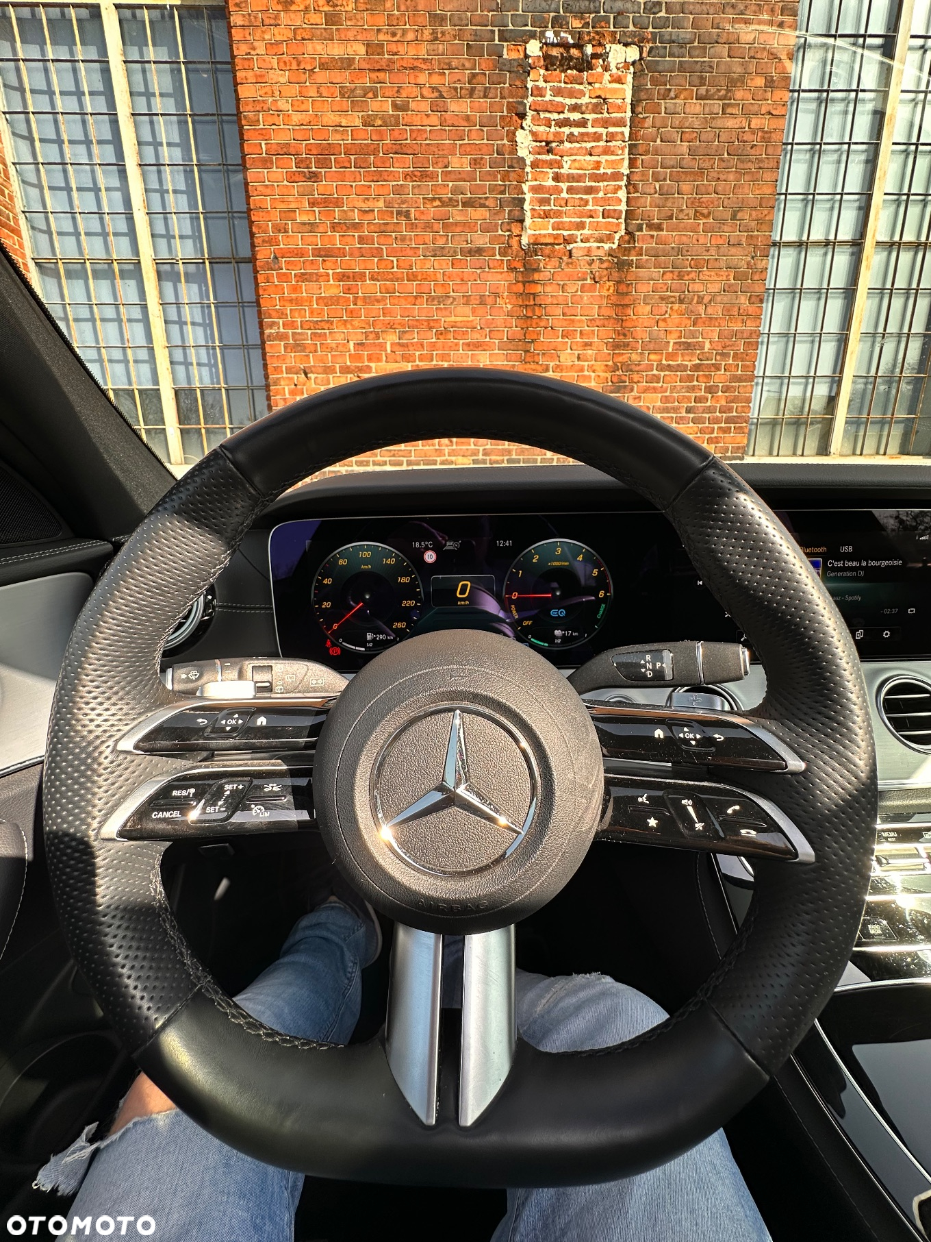 Mercedes-Benz Klasa E 300 de PHEV 4-Matic AMG 9G-Tronic - 22
