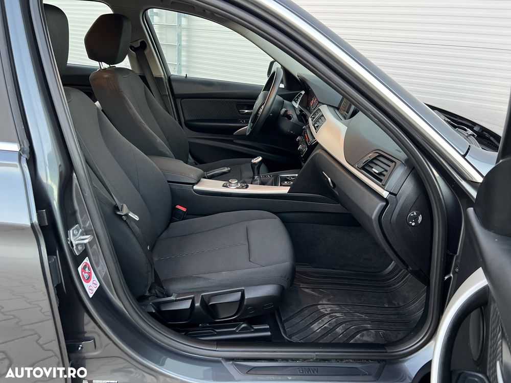 BMW Seria 3 318d Touring Advantage - 10