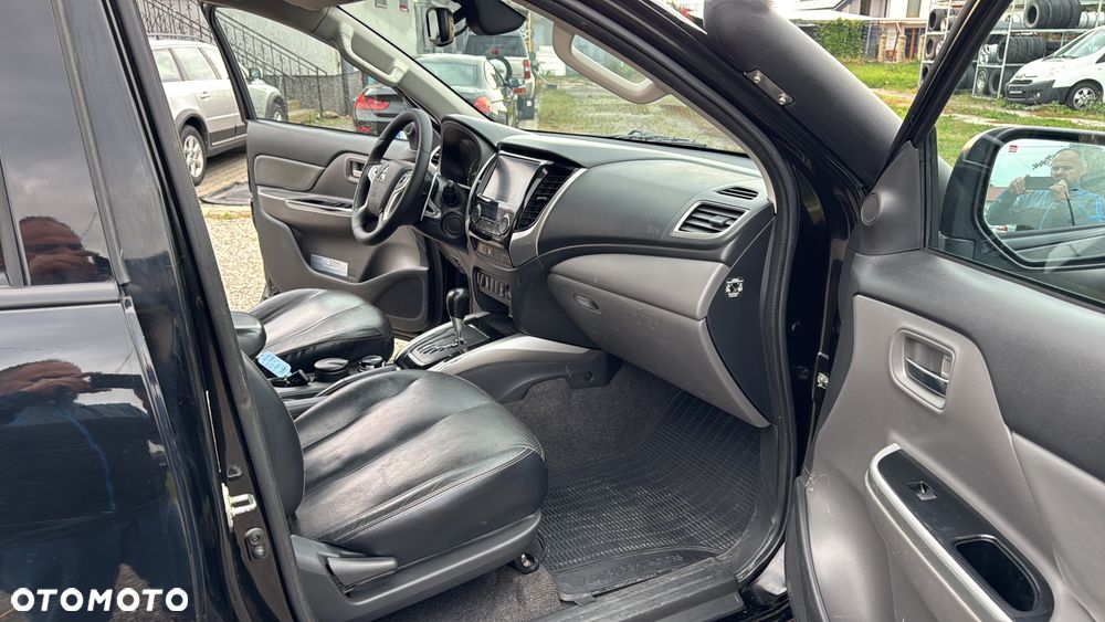 Mitsubishi L200 - 12