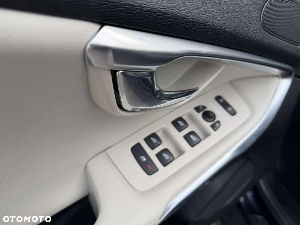 Volvo V40 Cross Country T3 Summum - 31