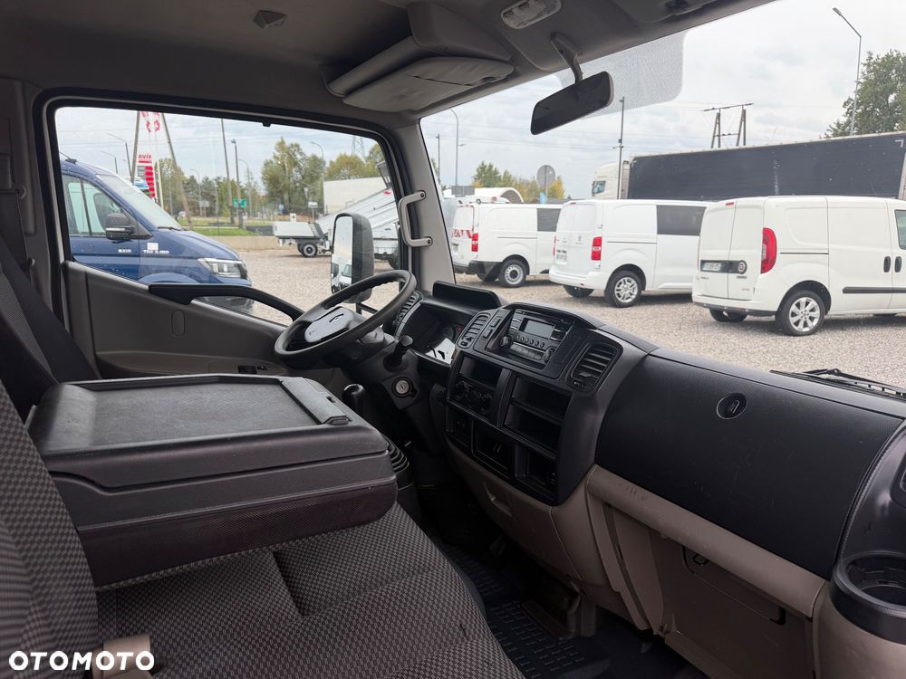 Renault Maxity - 22