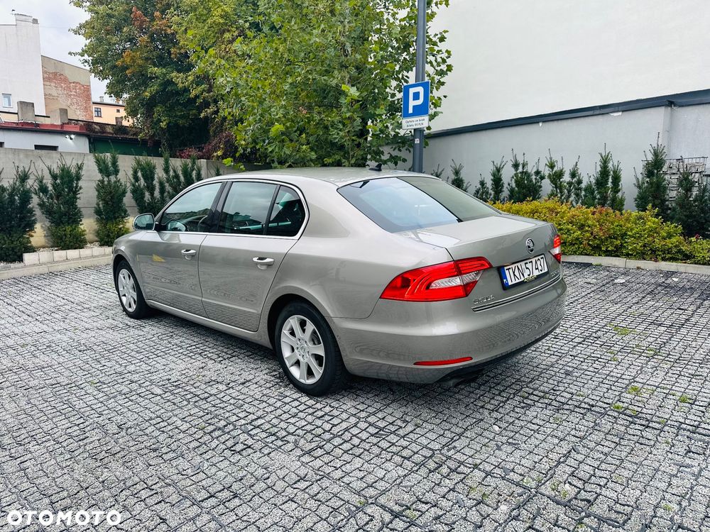 Skoda Superb 1.8 TSI DSG Exclusive - 4