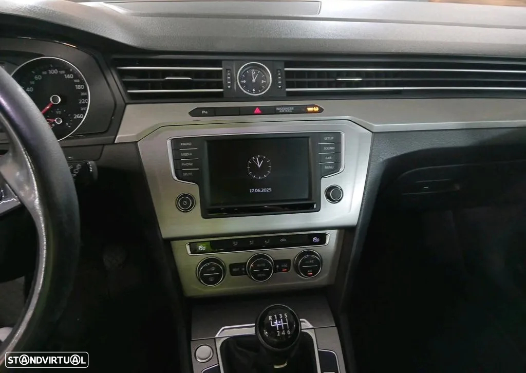 VW Passat Variant 1.6 TDI Confortline - 4