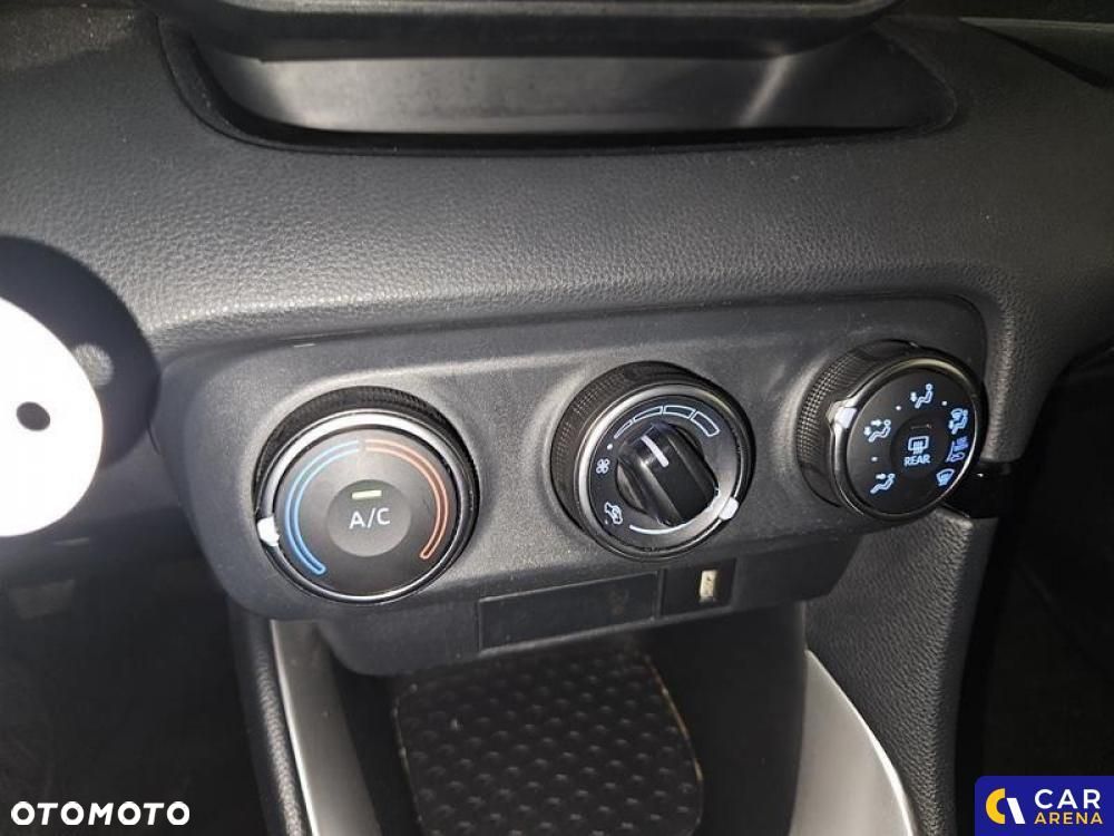 Toyota Yaris 1.5 Comfort - 13