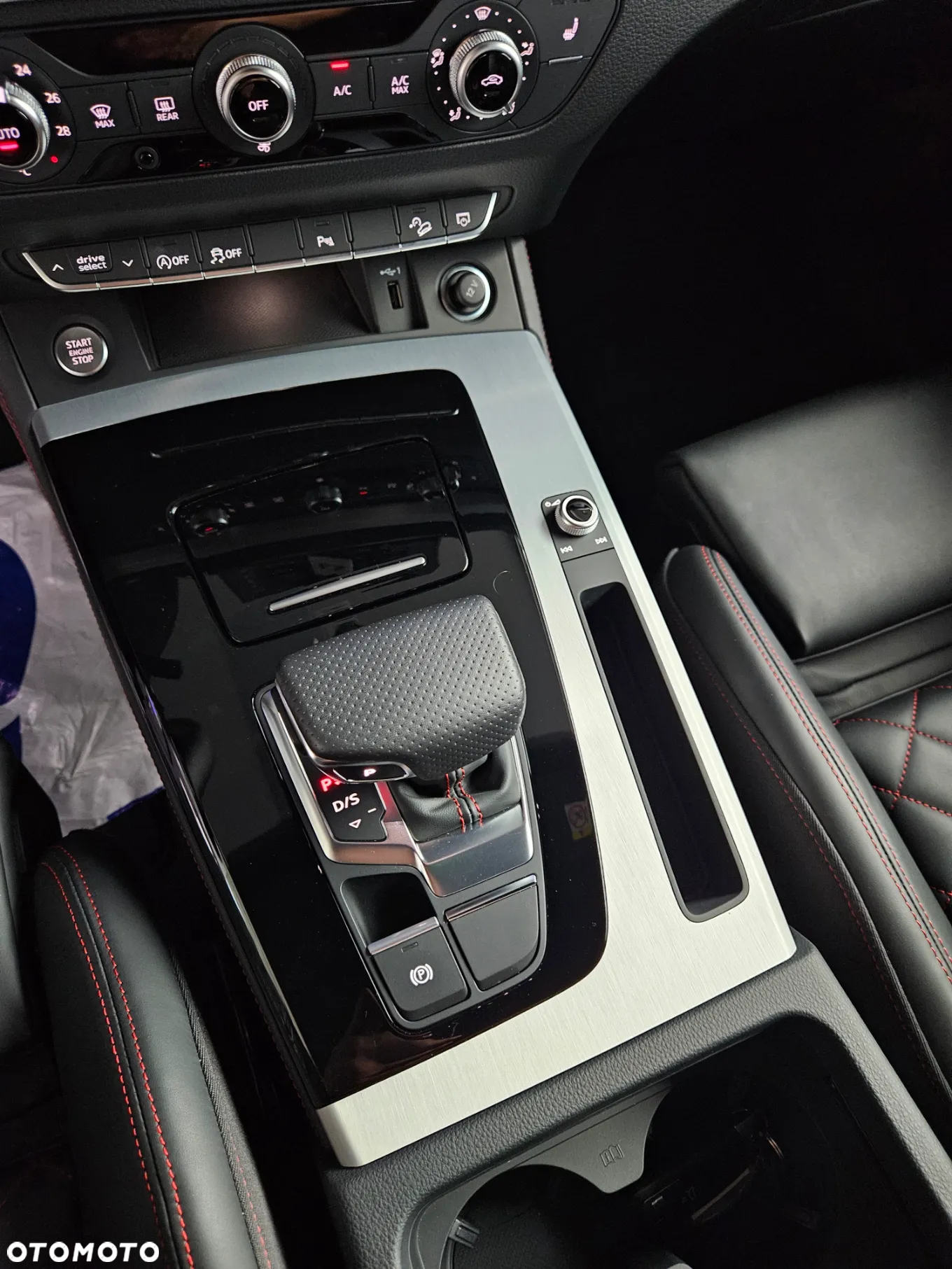 Audi Q5 40 TDI quattro S tronic S line - 29