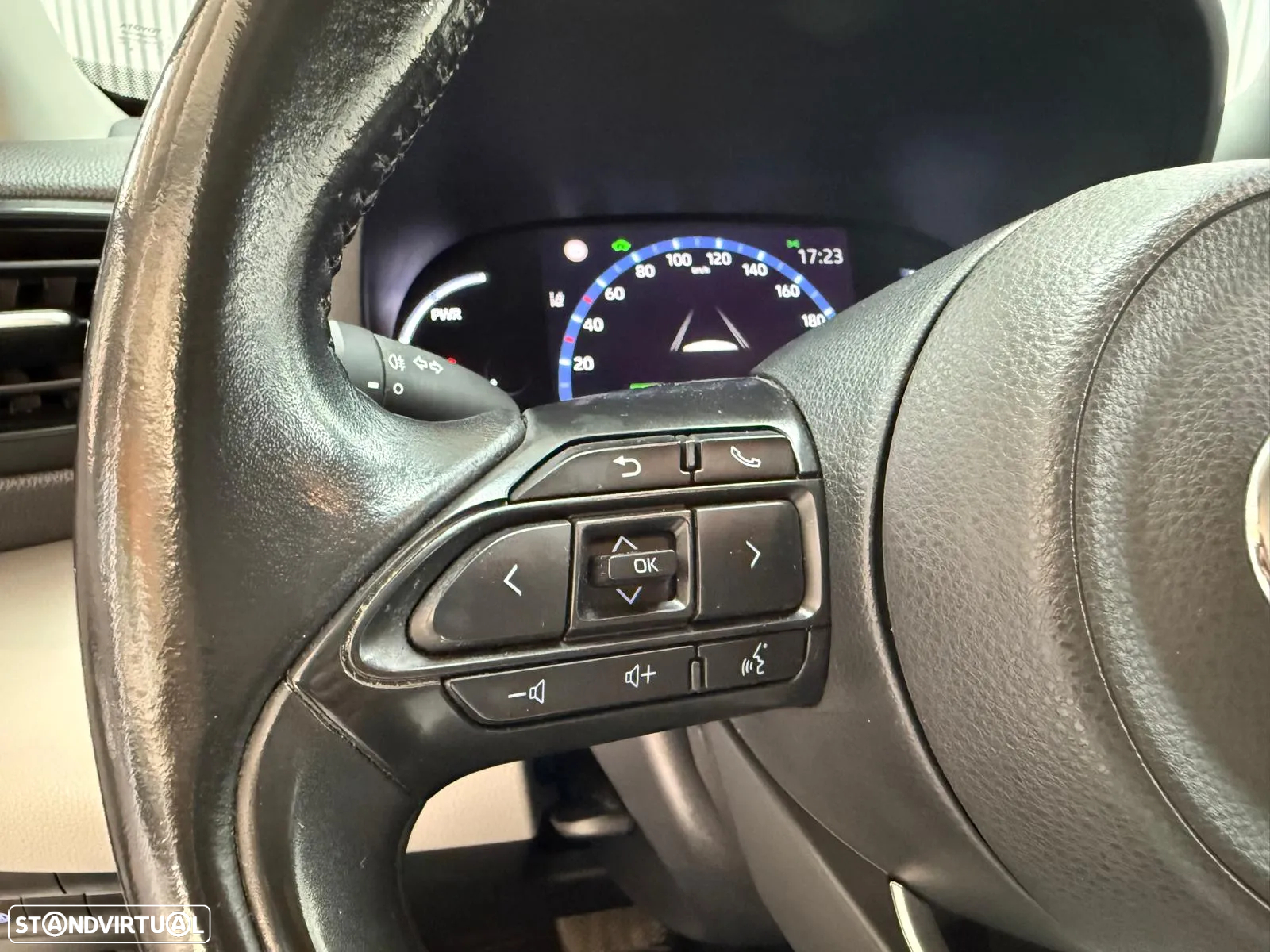 Toyota Yaris Cross 1.5 HDF Comfort Plus - 20