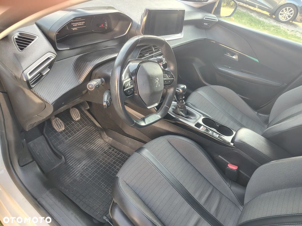 Peugeot 208 1.5 BlueHDi Signature S&S - 10
