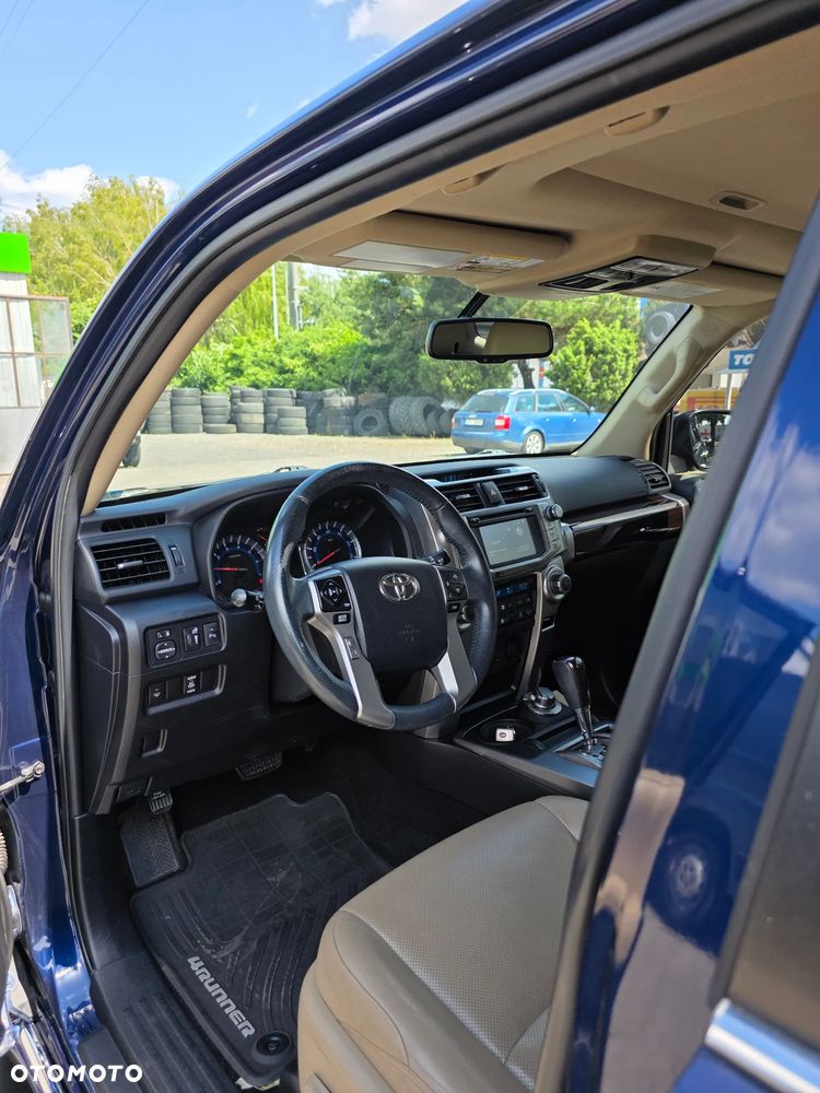 Toyota 4-Runner - 11