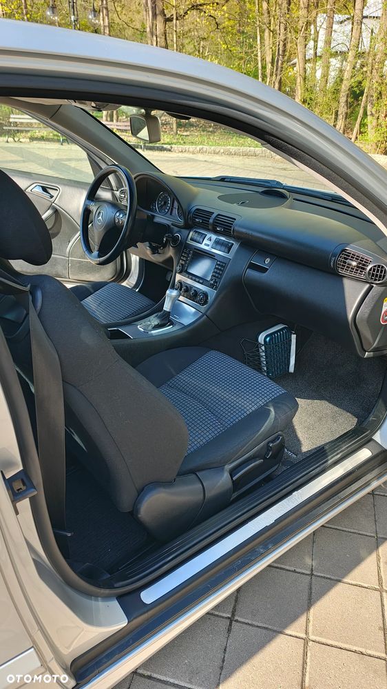 Mercedes-Benz Klasa C 220 CDI Automatik - 12