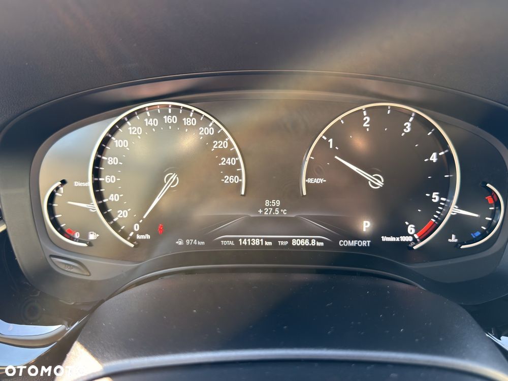 BMW Seria 5 520d Sport Line - 10