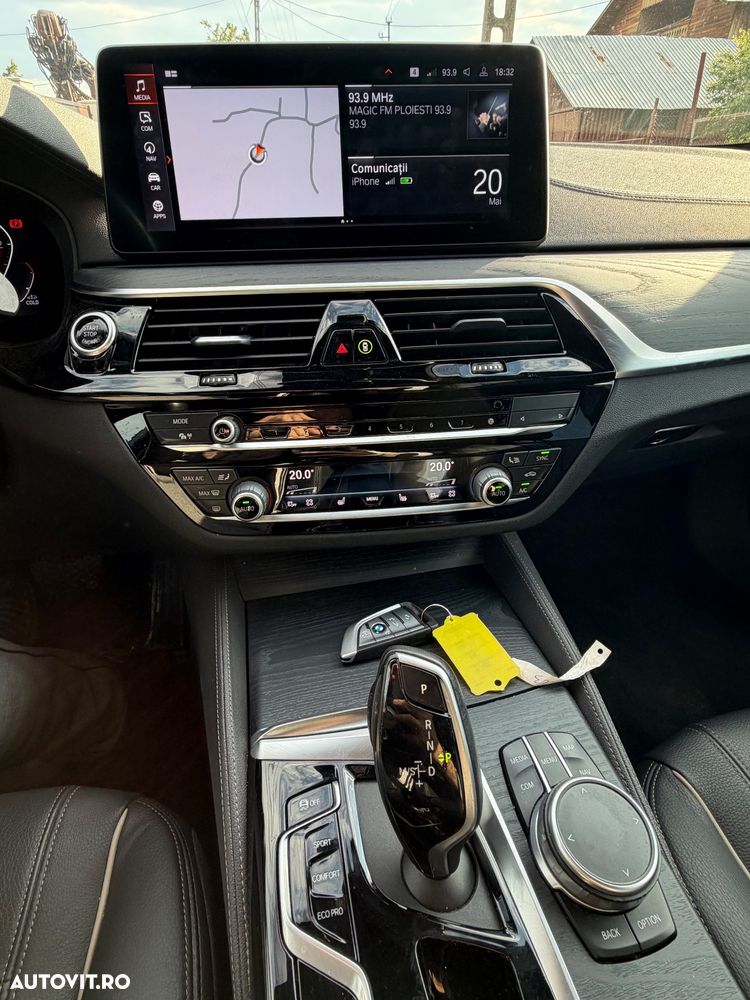 BMW Seria 5 520d AT MHEV - 13