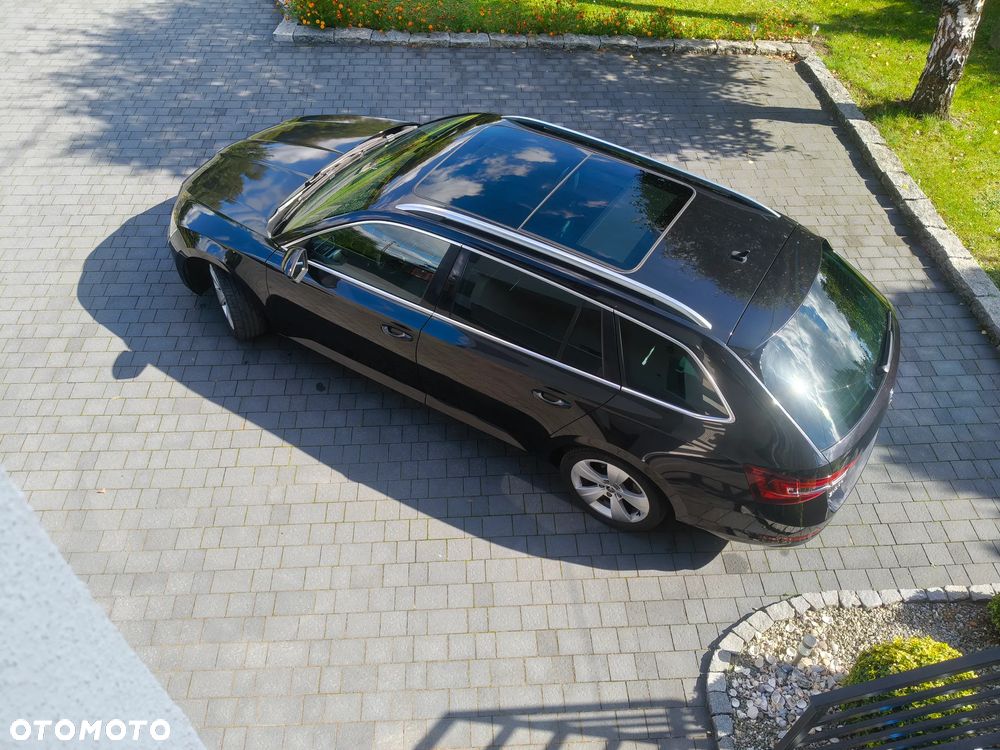 Skoda Superb Combi 2.0 TDI DSG Premium Edition - 8
