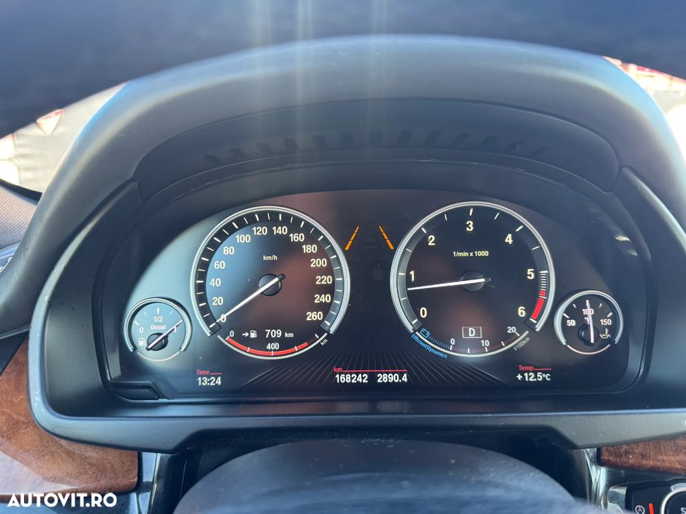 BMW X5 xDrive30d - 23