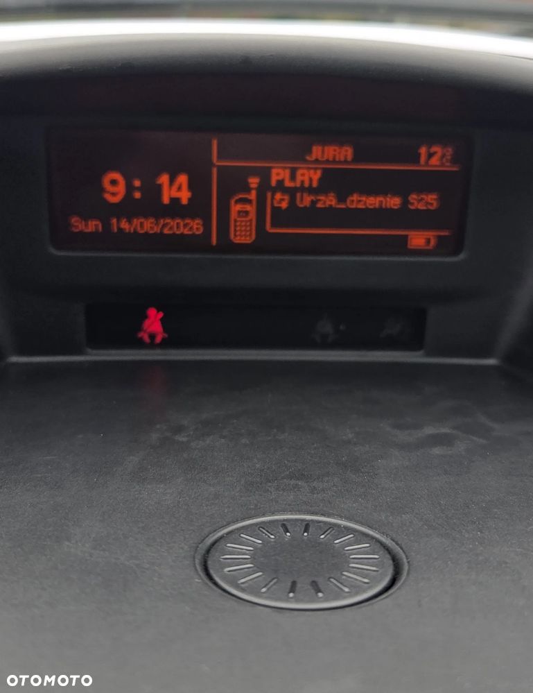 Peugeot 207 CC - 12