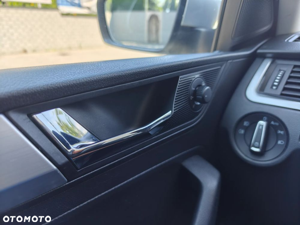 Skoda RAPID 1.0 TSI Active - 16