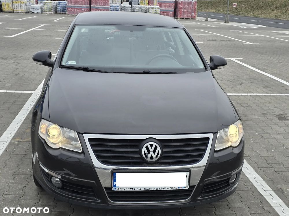 Volkswagen Passat 1.9 TDI Comfortline - 1