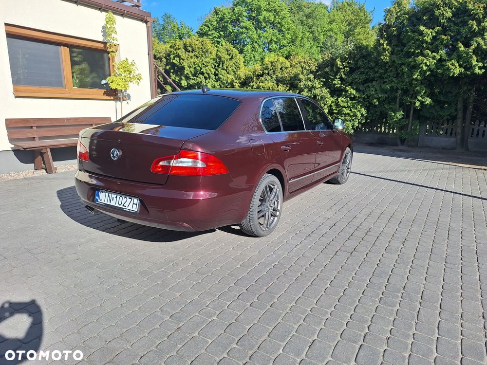 Skoda Superb 2.0 TDI DSG Ambition - 7