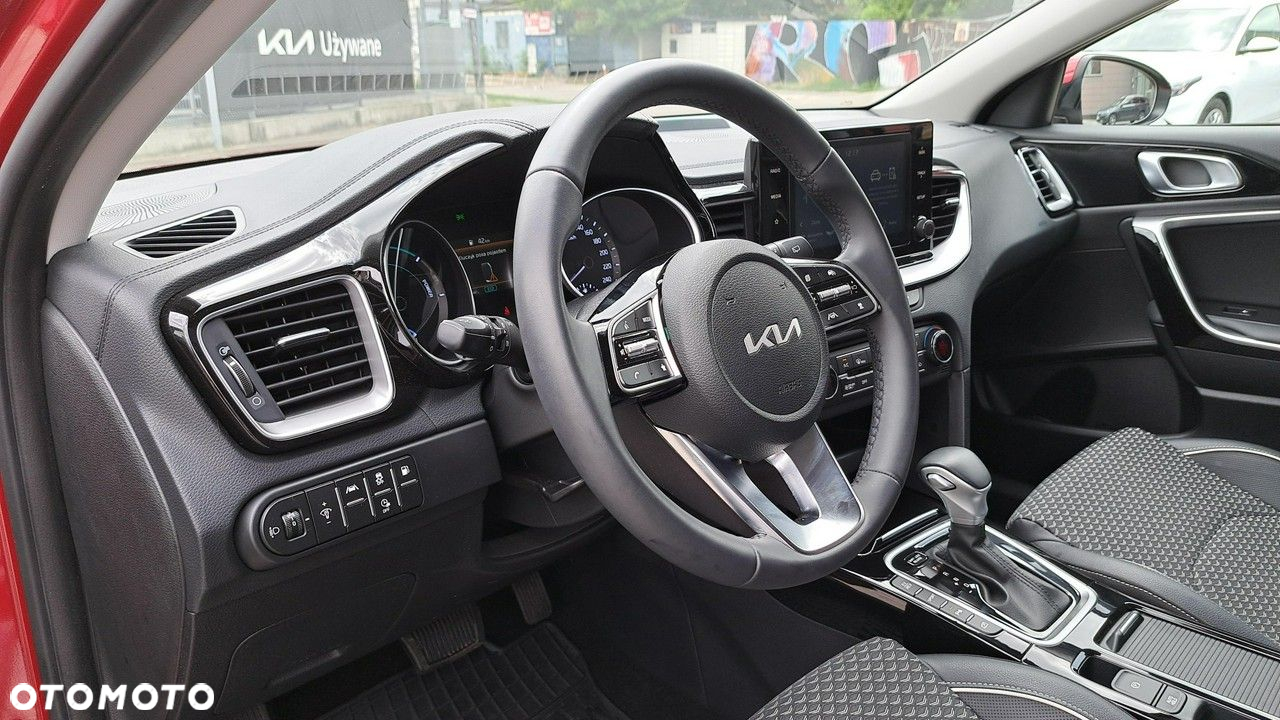 Kia XCeed - 16