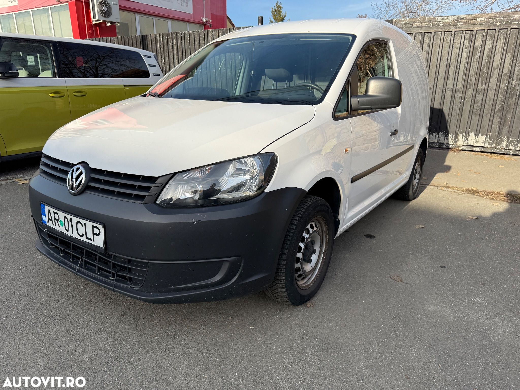 Volkswagen Caddy - 1