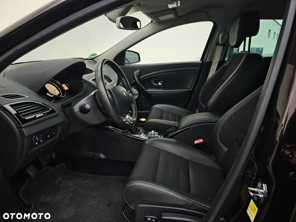 Renault Megane ENERGY TCe 130 BOSE EDITION - 18