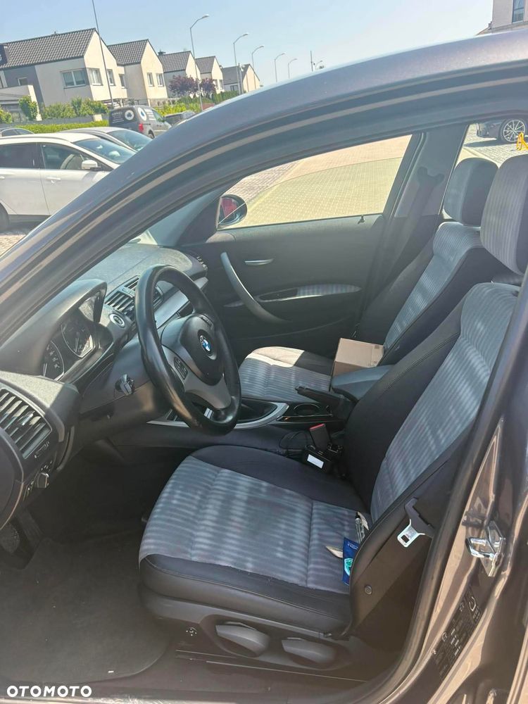 BMW Seria 1 116i - 10