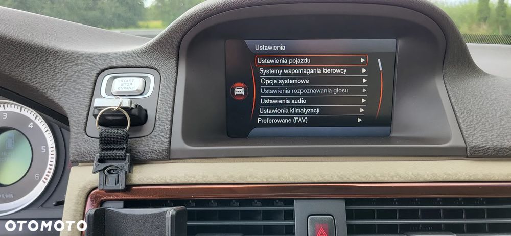 Volvo V70 D5 Geartronic Momentum - 28