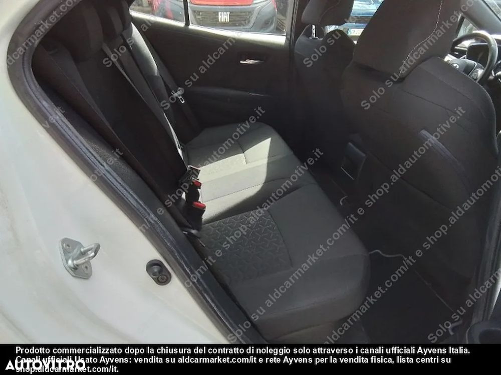 Toyota Corolla 1.8 HSD Business - 12