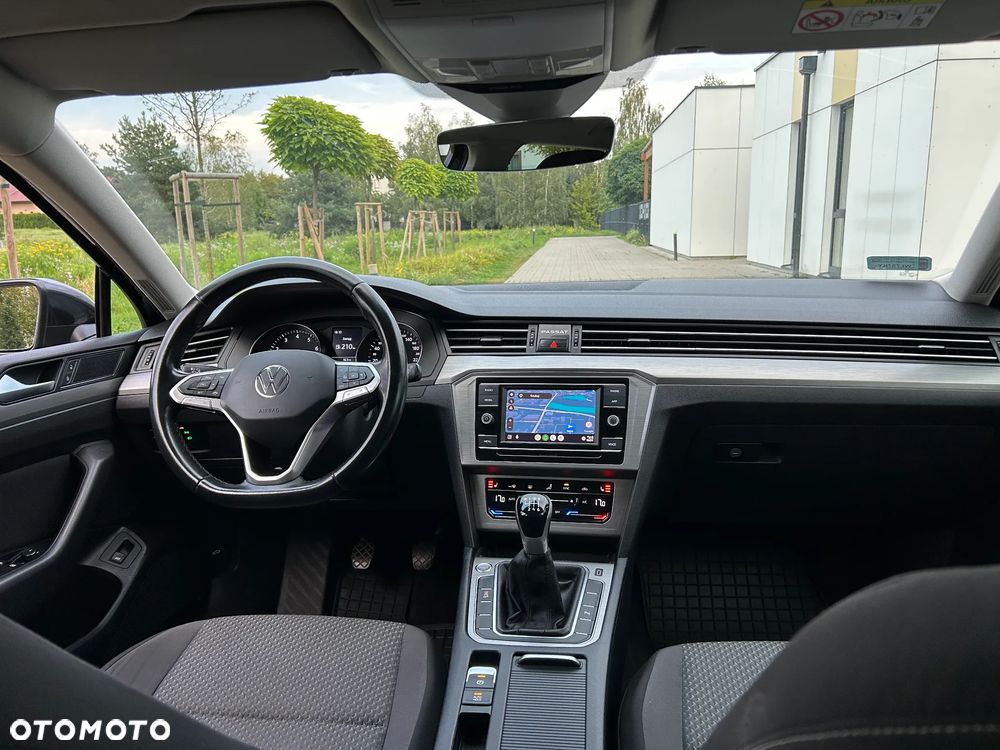 Volkswagen Passat 2021 photo 3