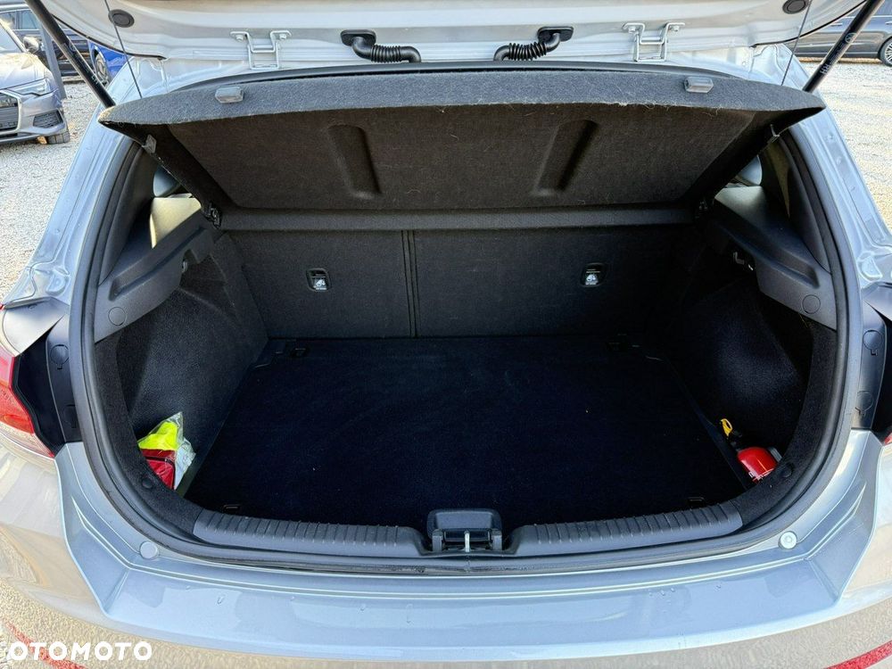 Hyundai i30 1.5 DPI Modern - 24