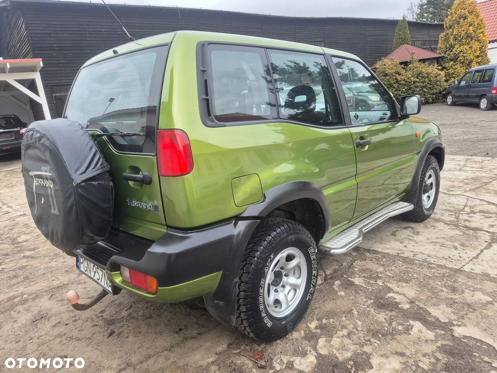 Nissan Terrano - 9