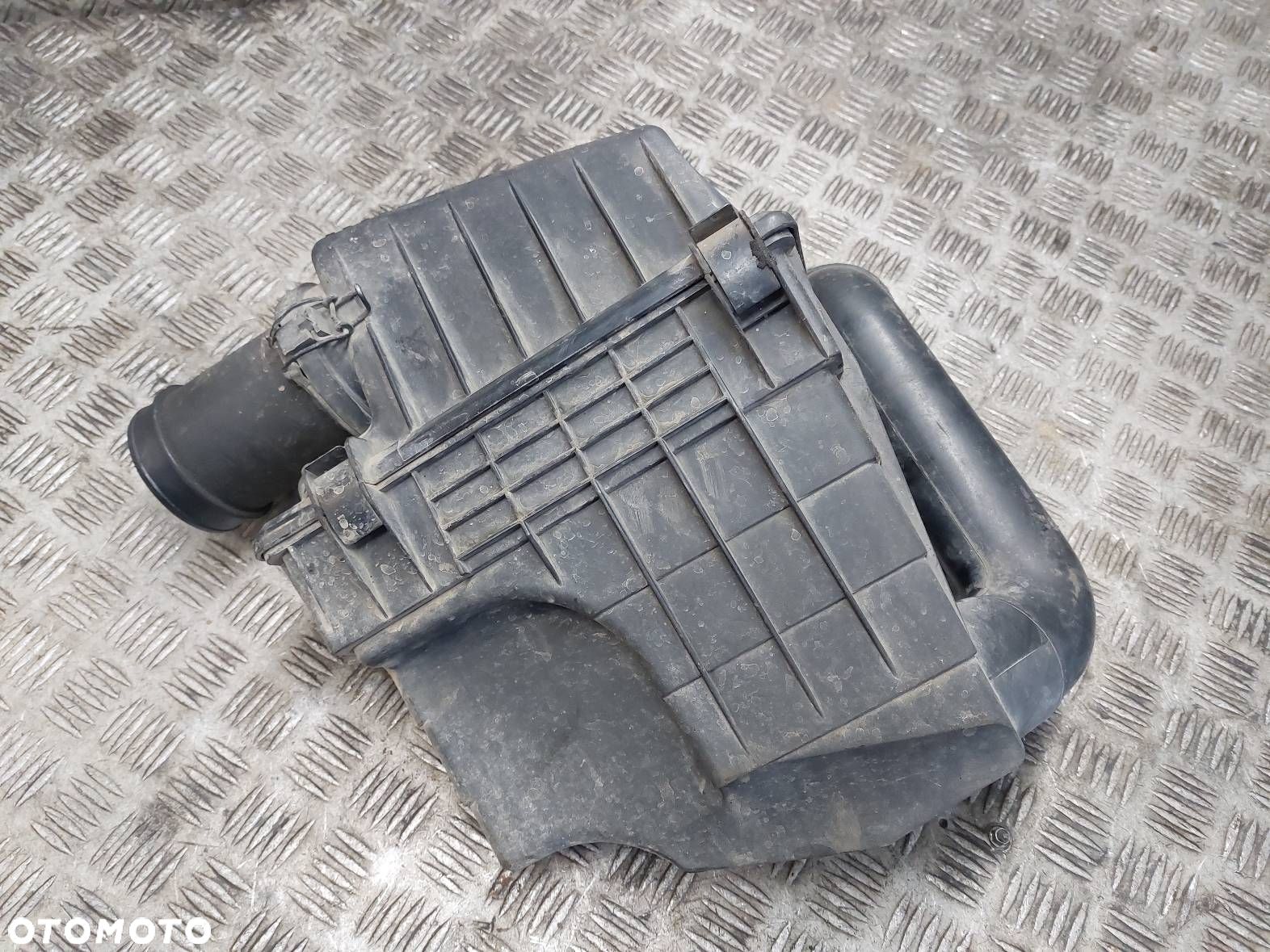 OBUDOWA FILTRA + PRZEPŁYWOMIERZ FREELANDER I 2.0 TD 0281002182 - 1