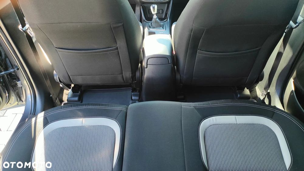Kia Ceed - 23