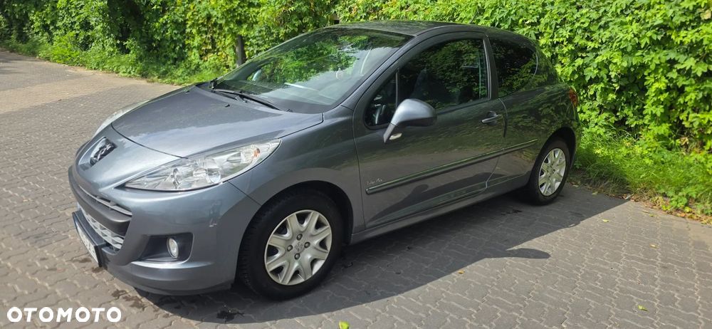 Peugeot 207 2011 photo 4