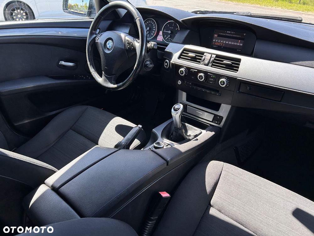 BMW Seria 5 520d - 10