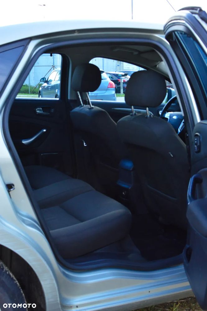 Ford Mondeo 2.0 Titanium - 11