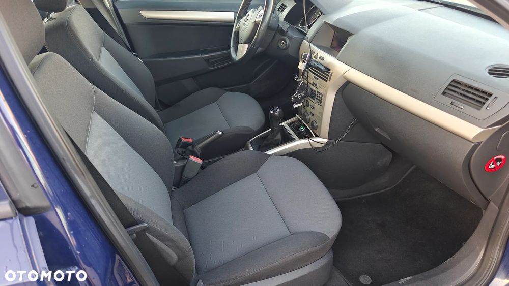 Opel Astra 1.6 Fun - 16