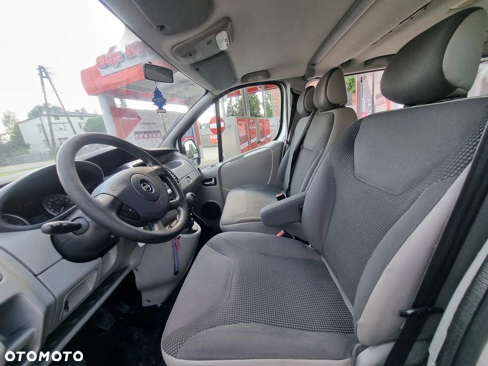 Opel Vivaro - 25