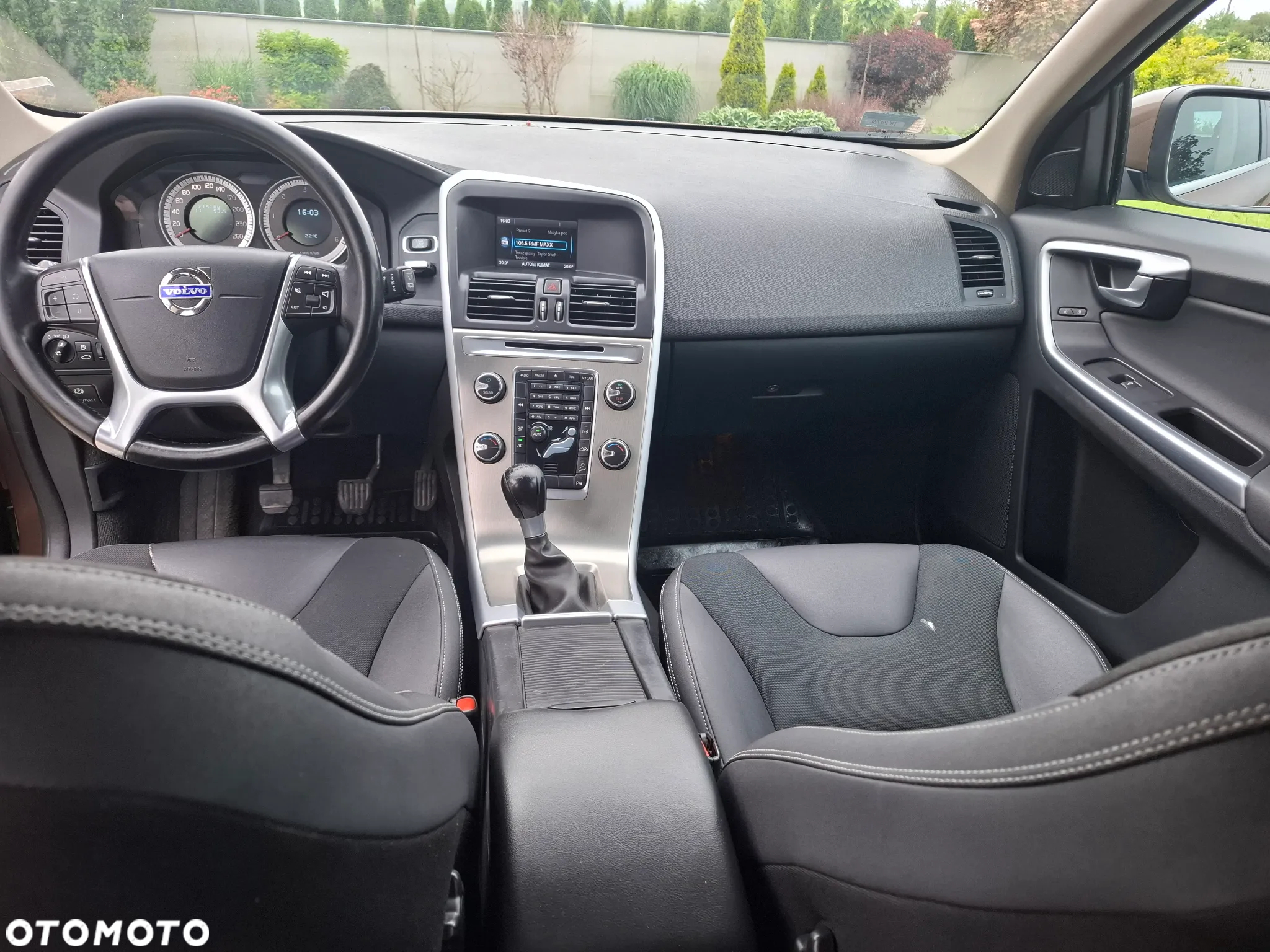 Volvo XC 60 D5 AWD Momentum - 5