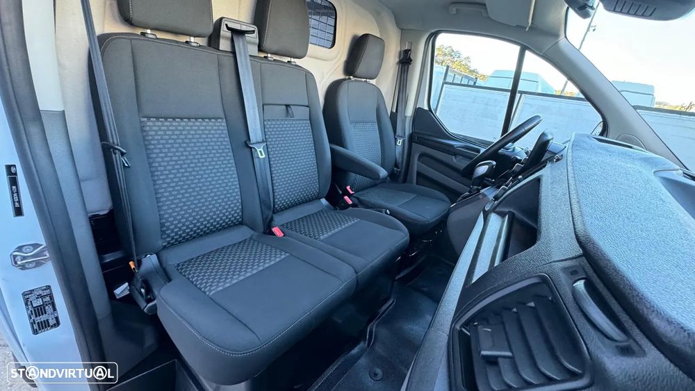 Ford Transit Custom 2.0 TDCi CX Automática - 20