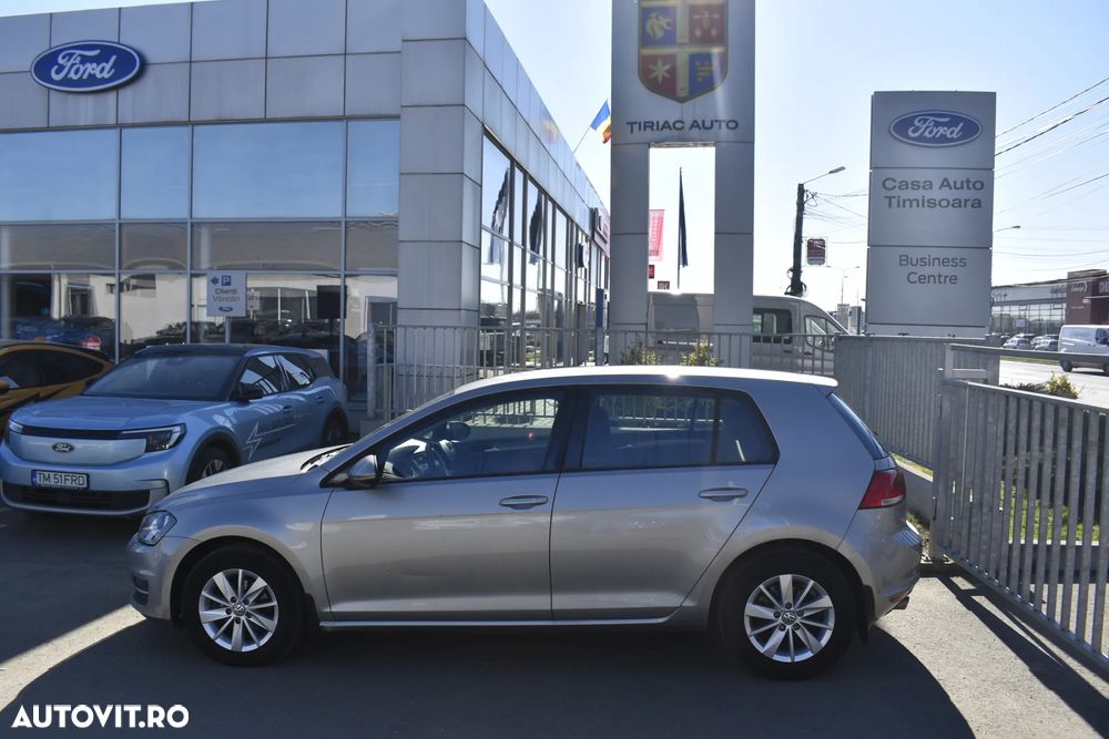 Volkswagen Golf 1.2 TSI BMT Comfortline - 8