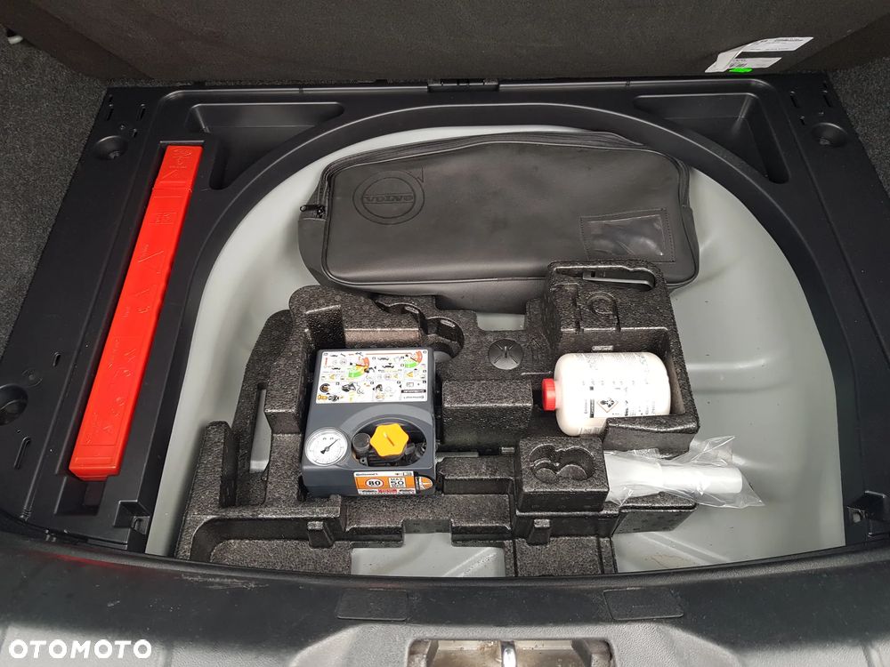 Volvo V40 D2 Geartronic Momentum - 18