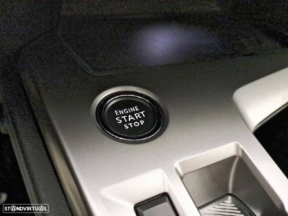 Peugeot 308 SW 1.2 Hybrid Style e-DCS6 - 19