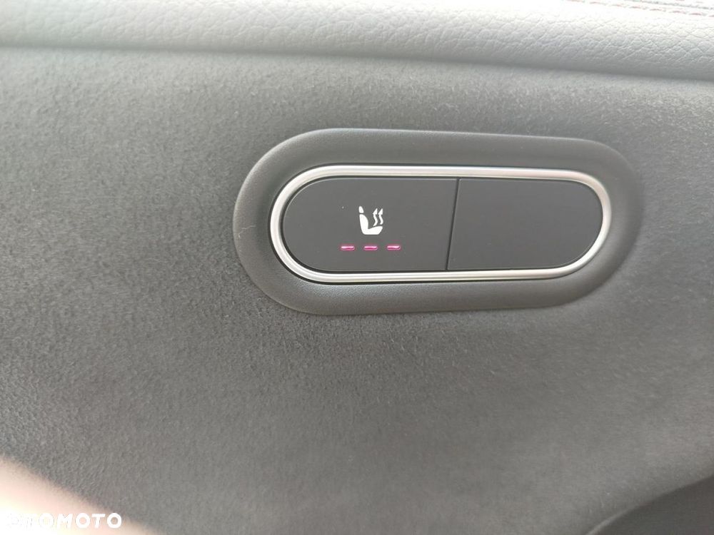 Mercedes-Benz CLA - 16