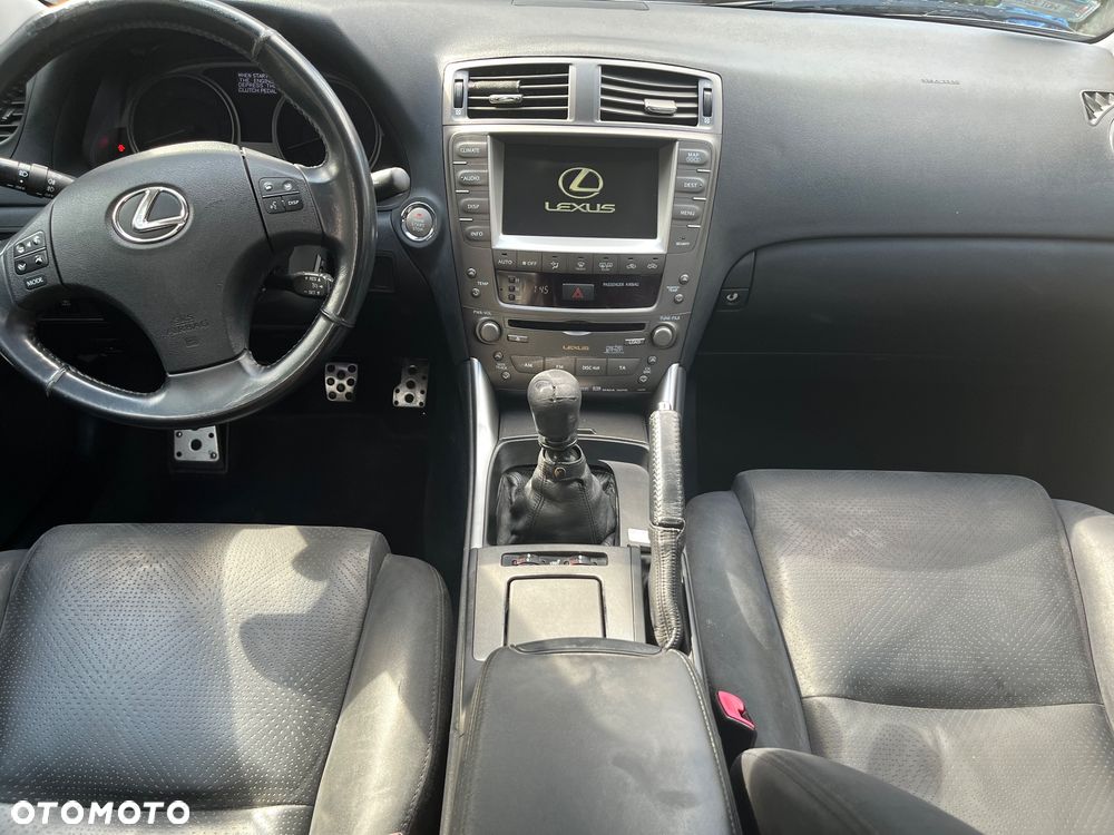 Lexus IS 220 D Prestige - 7